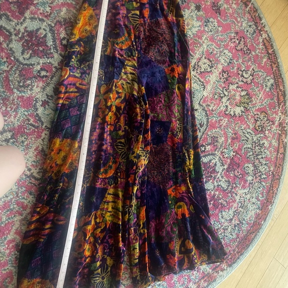 Vintage 1970s Velvet Hostess Pants - Picture 9 of 10